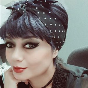 Meet your Posher, Maria